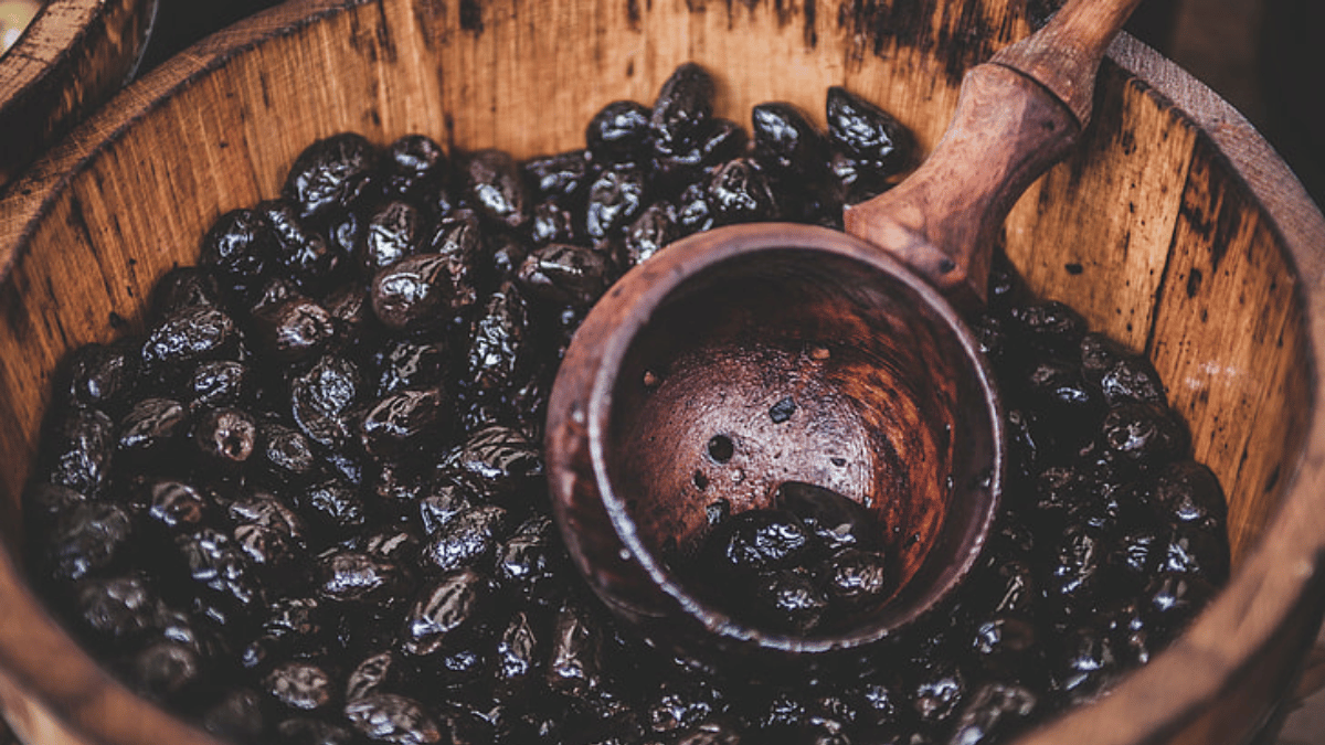 sunlit-prune-power-bowl-breakfast-table